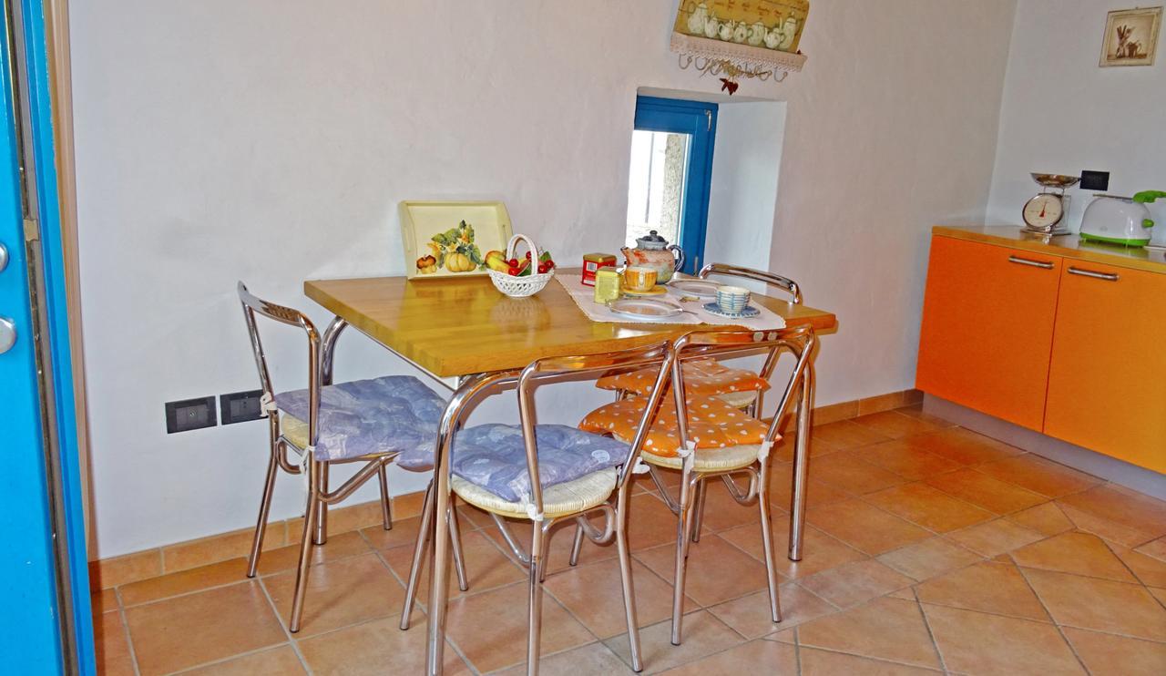 Rustico Colonna House By Gardadomusmea Apartment Vesio Exterior foto